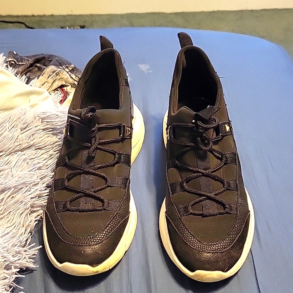 Jennifer Lopez sneakers